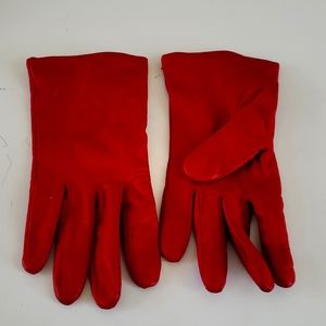 Red leather and cashmere gloves